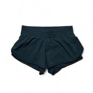 Lululemon Seek The Heat Short 2.5” Color Is Swift Ultra Light Women’s Size 4